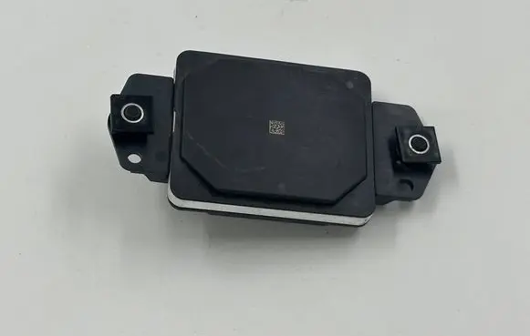 Toyota RAV 4 (XA50) Distronic sensor radar 8821042021