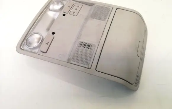 Volkswagen PASSAT B6 Front seat light 1K0947133A 3C0867489B 1K0868837