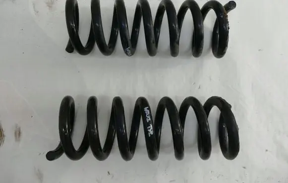 Mercedes-Benz E C207 W207 Rear coil spring