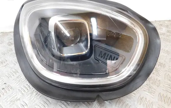 Mini Cooper Countryman F60 Headlight/headlamp