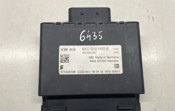 Audi A5 Sportback 8TA Voltage converter/converter module 8K0959663B