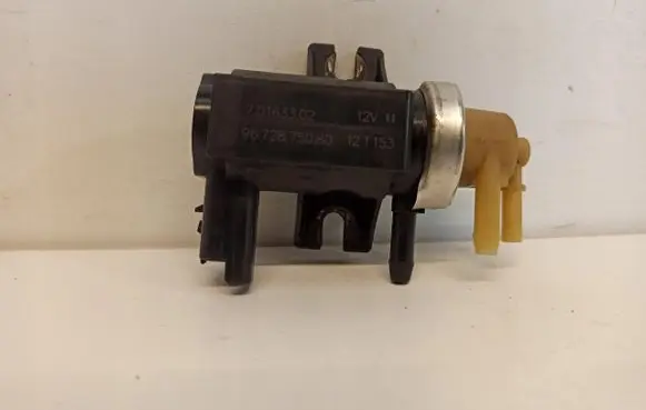 Volvo V60 Turbo solenoid valve 70163302