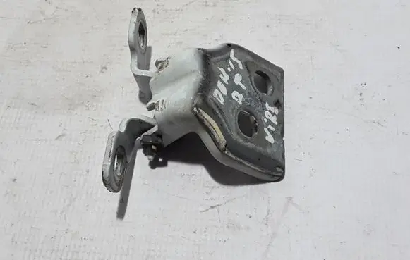 Dacia Dokker Front door upper hinge 804207876R