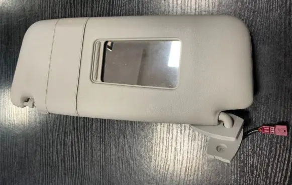 BMW 5 E60 E61 Sun visor 7066650