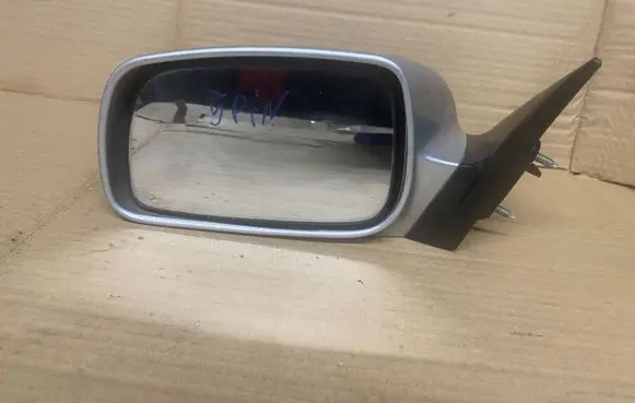 Toyota Camry Front door electric wing mirror