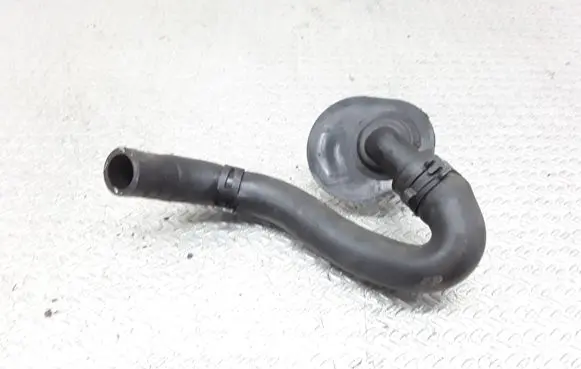 Mercedes-Benz C W203 Engine coolant pipe/hose