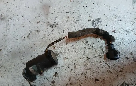 Accelerator throttle pedal