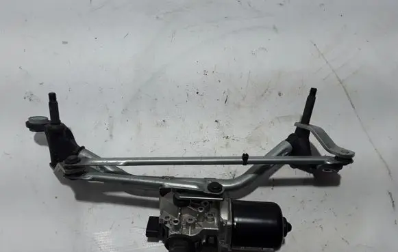 Front wiper linkage