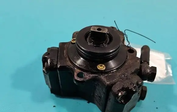 Suzuki Swift I Fuel injection high pressure pump IMPRK1571131