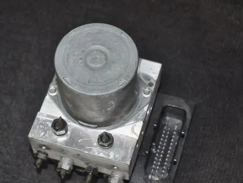 BMW 5 E60 E61 ABS Pump