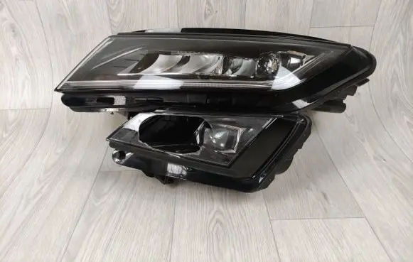Skoda Kodiaq Headlight/headlamp 566941015F 1ZX01266925