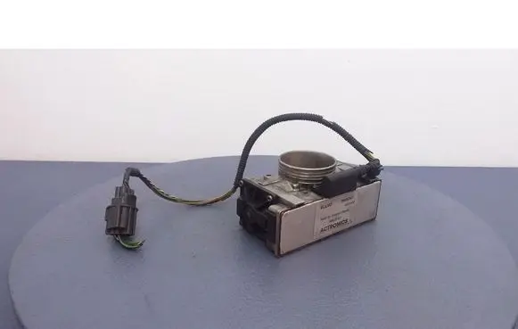Volvo S80 Throttle body valve 8644347