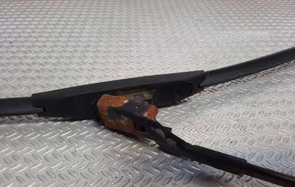 Fiat Ducato Front wiper blade arm 1340684080