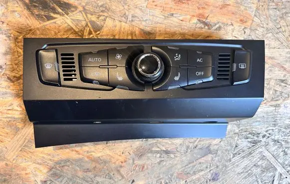 Audi A5 8T 8F Climate control unit 8T1820043AN