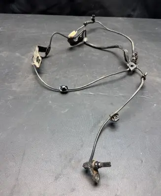 Toyota Hilux (AN120, AN130) ABS brake wheel speed sensor 895430K081 EC301