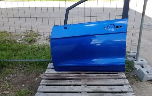 Honda FR-V Front door