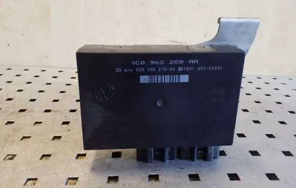 Volkswagen Golf IV Comfort/convenience module 1C0962258AA