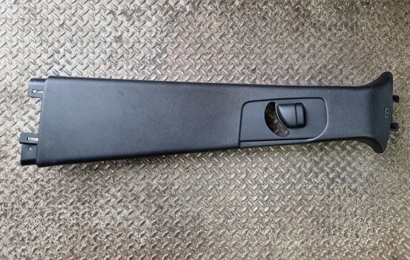 Dodge Durango III (B) pillar trim (top) 5VP05DX9AC