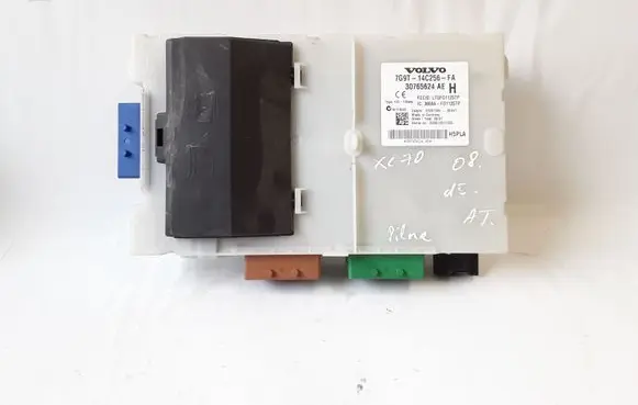 Volvo XC70 Fuse module 7G9T14C256FA 30765624AE 3659AF01125TP