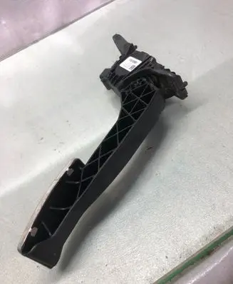 Ford Kuga III Accelerator throttle pedal Lx619f836ca Lx619f836