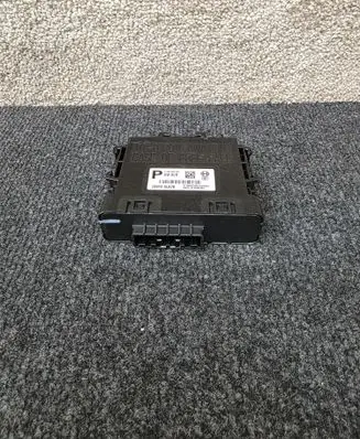 Renault Captur II Gateway control module 284Y66LA7B