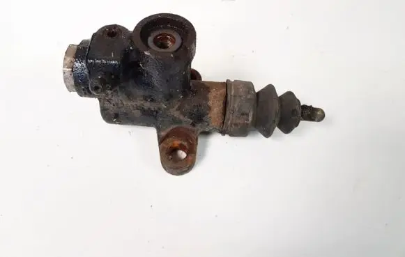 Subaru Outback Clutch master cylinder