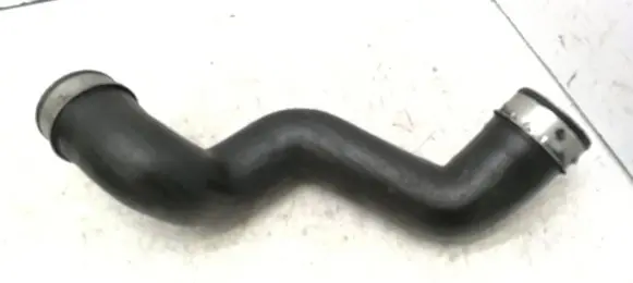 Volkswagen PASSAT B5.5 Intercooler hose/pipe 3B0145834N