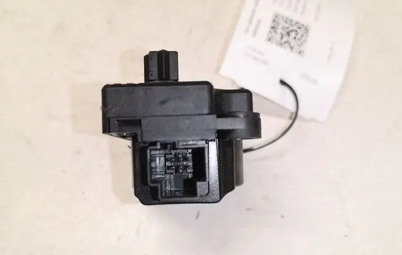 Citroen C5 Air flap motor/actuator 4PUH19E616AB