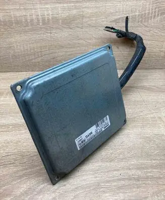 Ford Focus Engine control unit/module ECU 4M5112A650HG S118934101G 9AYGUsed