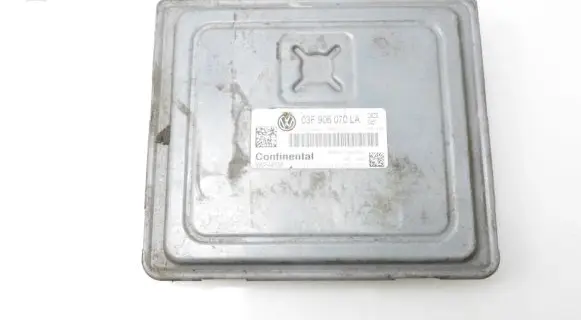Volkswagen Polo V 6R Engine control unit/module 03F906070LA