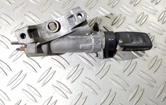 Volkswagen PASSAT B5.5 Ignition lock 4B0905851A 2111001728