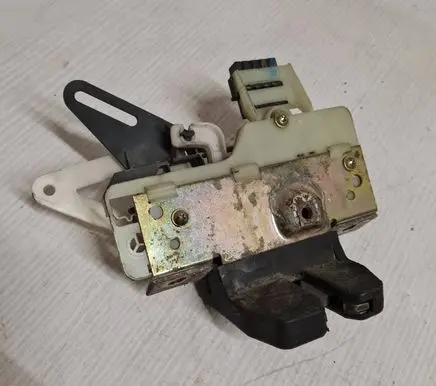 Volvo XC70 Tailgate/trunk/boot lock/catch/latch 999065180 754625