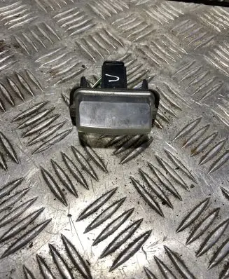 Toyota Verso Number plate light
