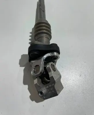 Steering wheel axle set