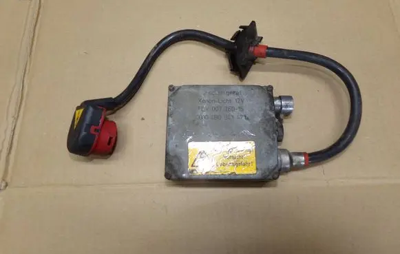 Audi A3 S3 8L Headlight ballast module Xenon 4B0941471