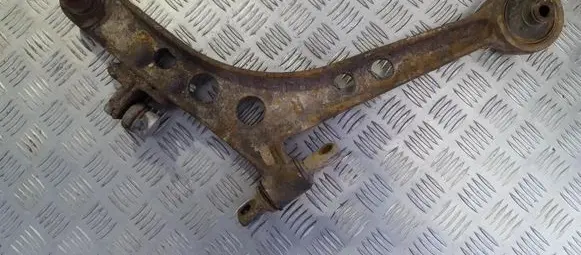 Hyundai Trajet Front lower control arm/wishbone