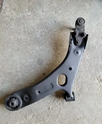 KIA Sportage Front lower control arm/wishbone 545012Y500