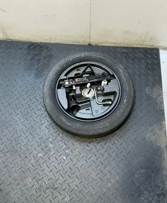 BMW 5 E60 E61 R17 spare wheel 6758778