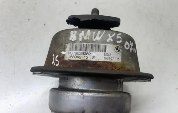 BMW X5 E70 Engine mount bracket P678026002