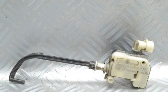 Opel Insignia A Fuel tank cap lock 13501151 0604120453