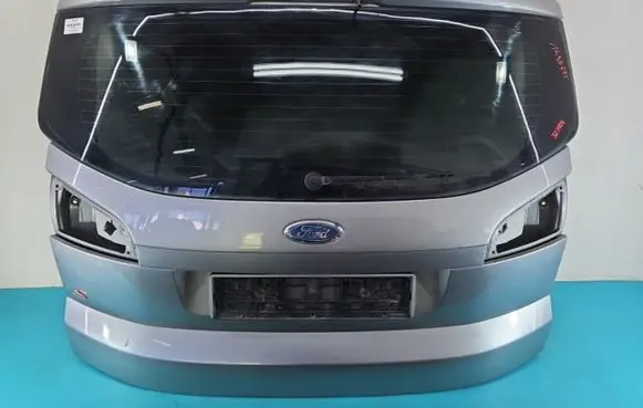 Tailgate/trunk/boot lid