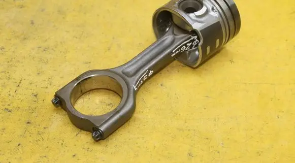 Peugeot 508 Piston with connecting rod