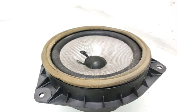 Toyota Avensis T270 Rear door speaker 8616005180