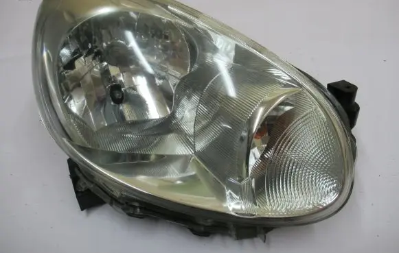 Nissan Micra Headlight/headlamp