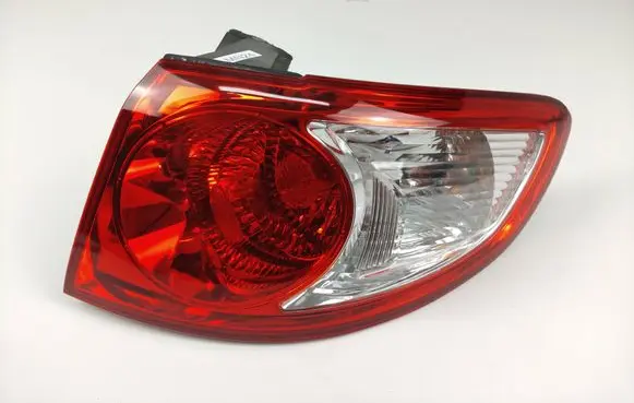 Hyundai Santa Fe Rear/tail lights 924022B0