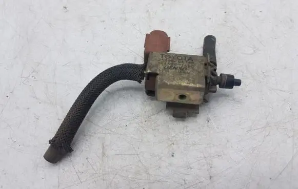 Toyota Corolla E120 E130 Turbo solenoid valve 2586064140 1846003600