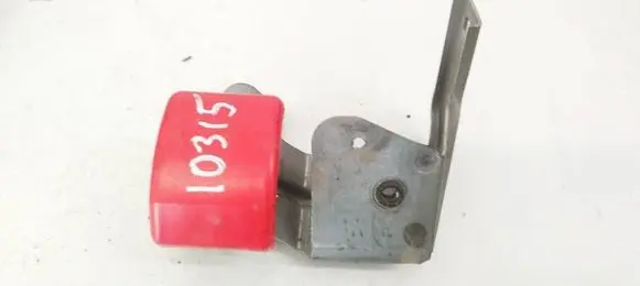 Volvo S40, V40 Engine bonnet (hood) release handle 