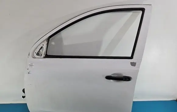 Nissan Micra Front door IMPRK1590688