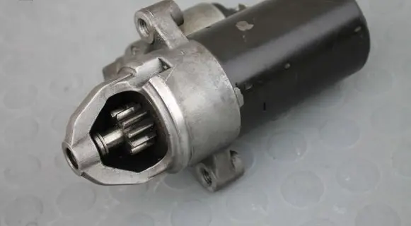 Toyota Avensis T270 Starter motor 281000X040