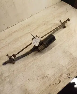 Volkswagen Caddy Front wiper linkage and motor